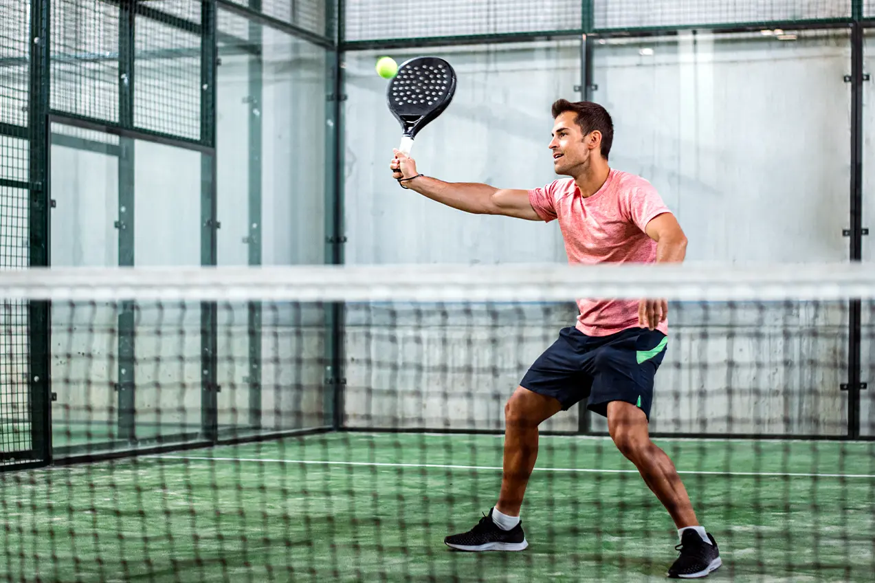 Padel kleding ontwerpen met kwaliteit als basis